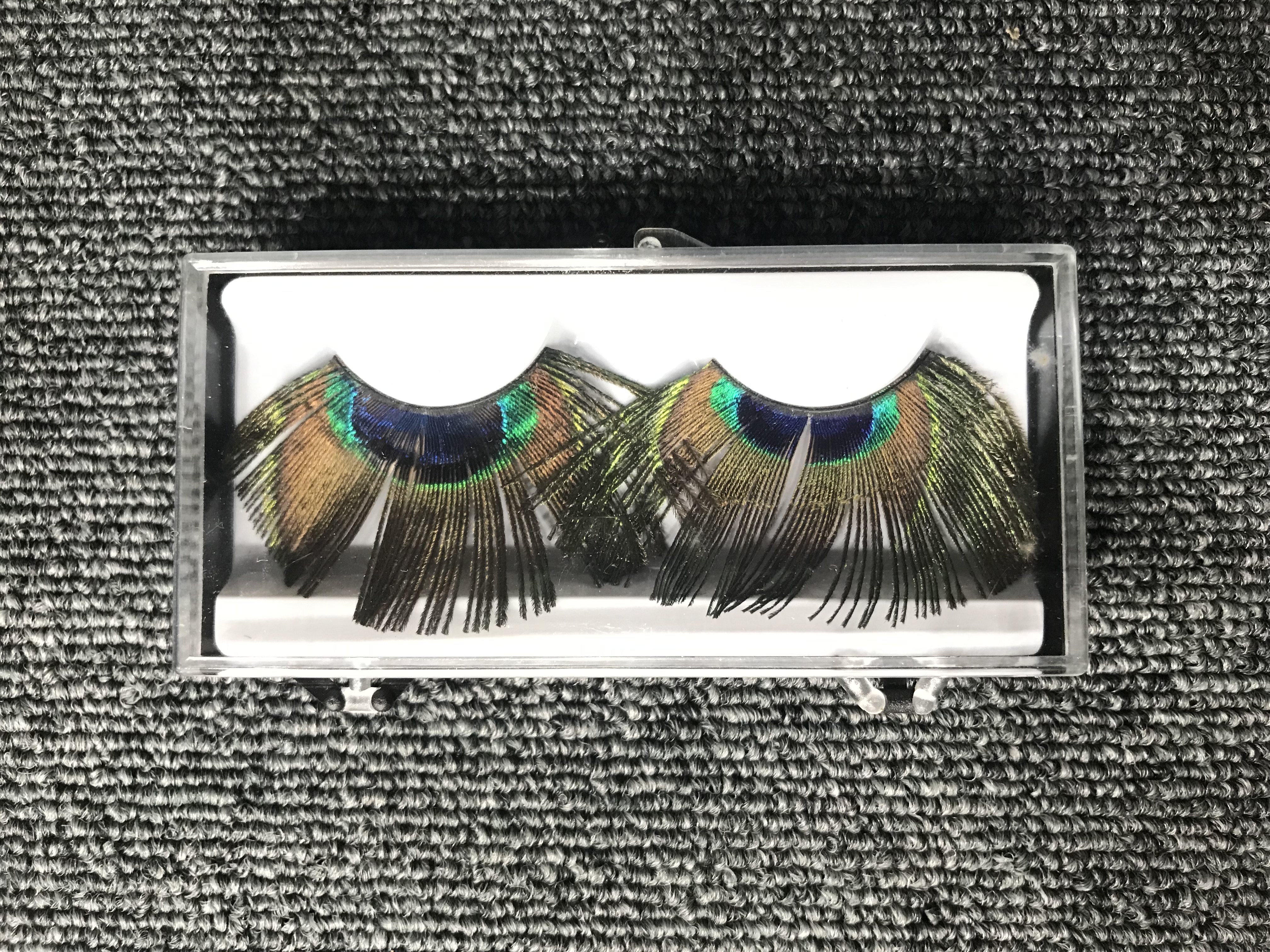 깃털 속눈썹 F-19